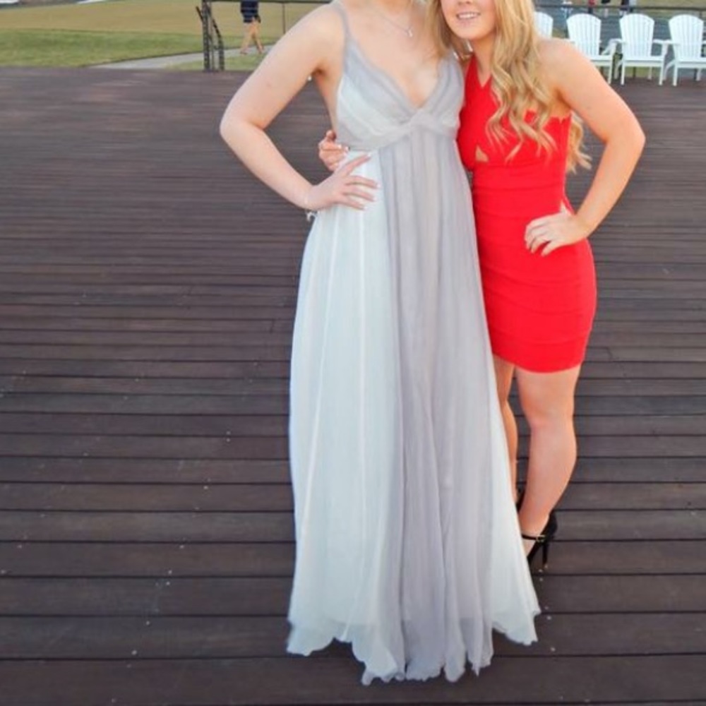 🤍 URBAN OUTFITTERS FORMAL DRESS